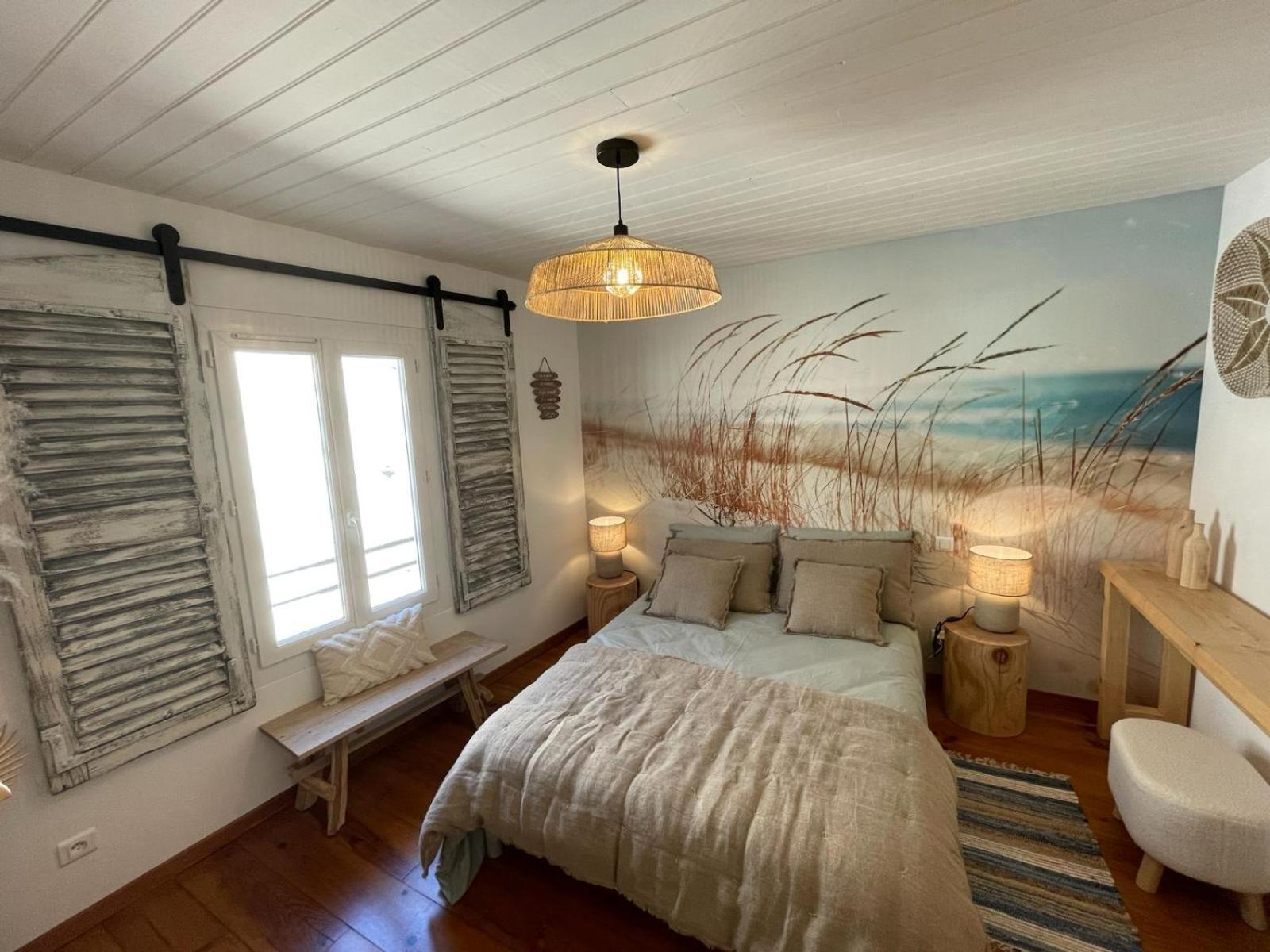 Maison Cosy, 2 Chambres, Adossee Aux Remparts Айга-Мортас Екстериор снимка